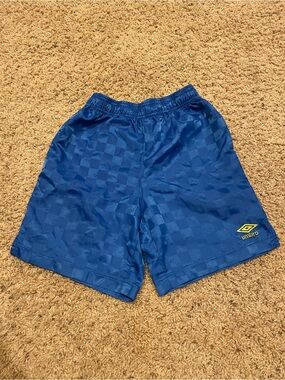 Umbro boys check shorts w/pockets & drawstring